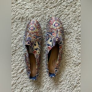 Urban Outfitters size 6‎